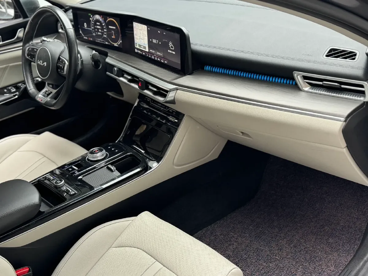 2021 Toyota Camry 2.0L 178HP L4 CVT,autocango,china used car exporter,china ev exporter,chinese used car exporter,chinese used ev exporter