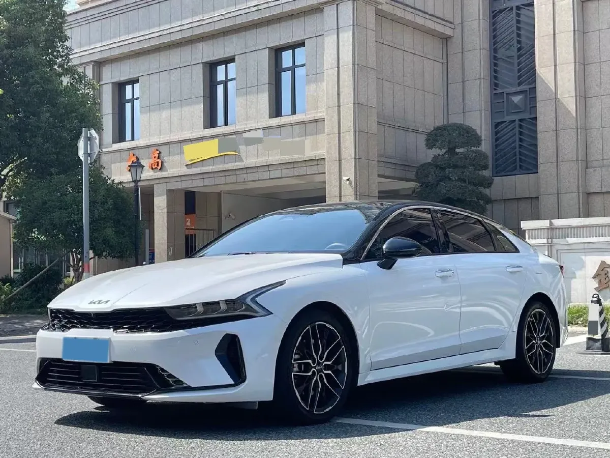 2021 Toyota Camry 2.0L 178HP L4 CVT,autocango,china used car exporter,china ev exporter,chinese used car exporter,chinese used ev exporter