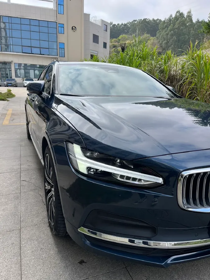 2024 Volvo S90 2.0T 250HP L4 8AT,autocango,china used car exporter,china ev exporter,chinese used car exporter,chinese used ev exporter