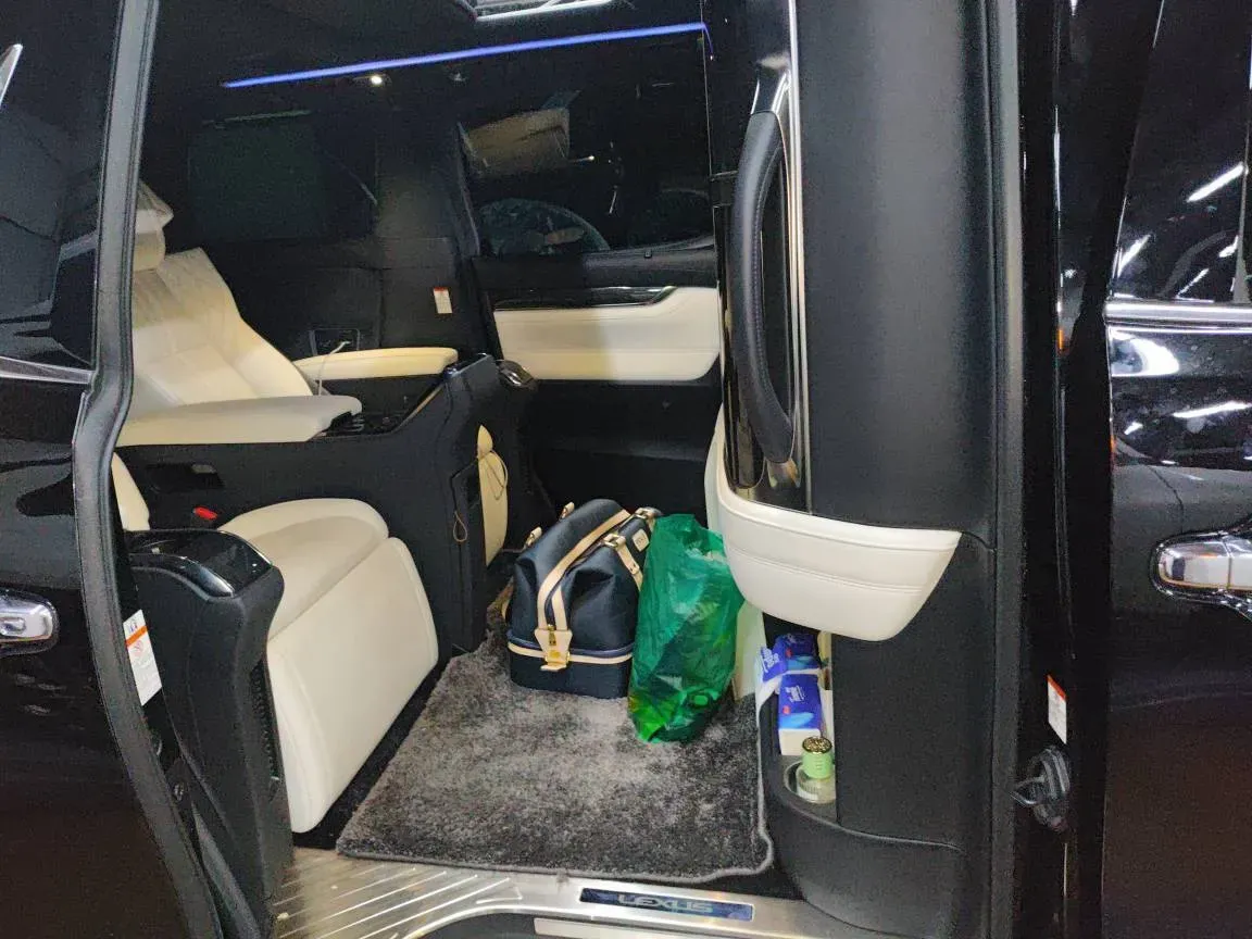 2020 Lexus LM 2.5L 117HP L4 E-CVT Hybrid,autocango,china used car exporter,china ev exporter,chinese used car exporter,chinese used ev exporter