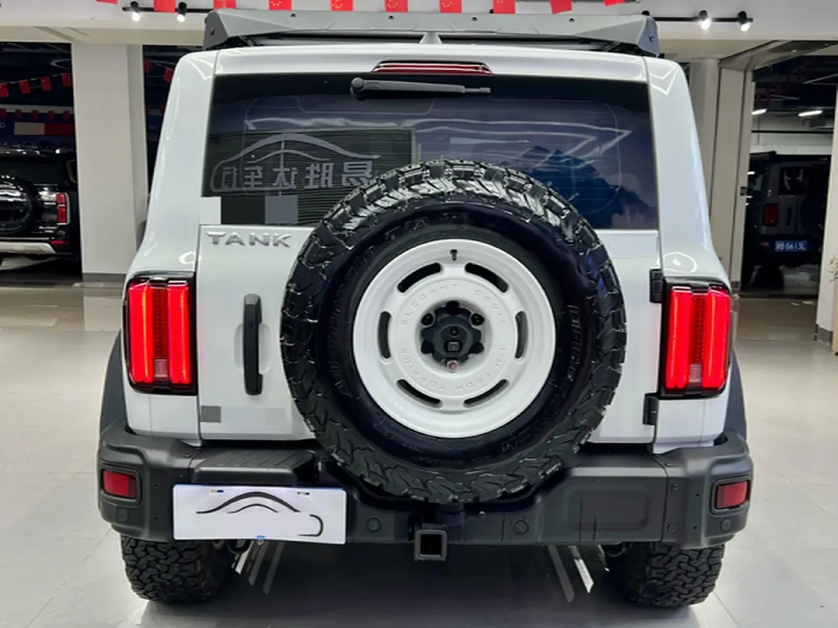 2023 Tank 300 2.0T 227HP L4 8AT,autocango,china used car exporter,china ev exporter,chinese used car exporter,chinese used ev exporter