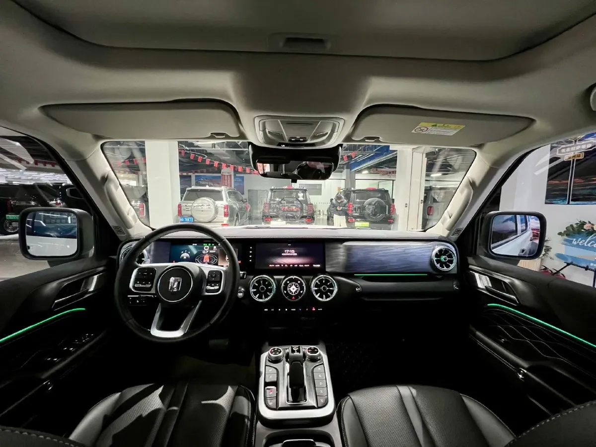 2023 Tank 300 2.0T 227HP L4 8AT,autocango,china used car exporter,china ev exporter,chinese used car exporter,chinese used ev exporter