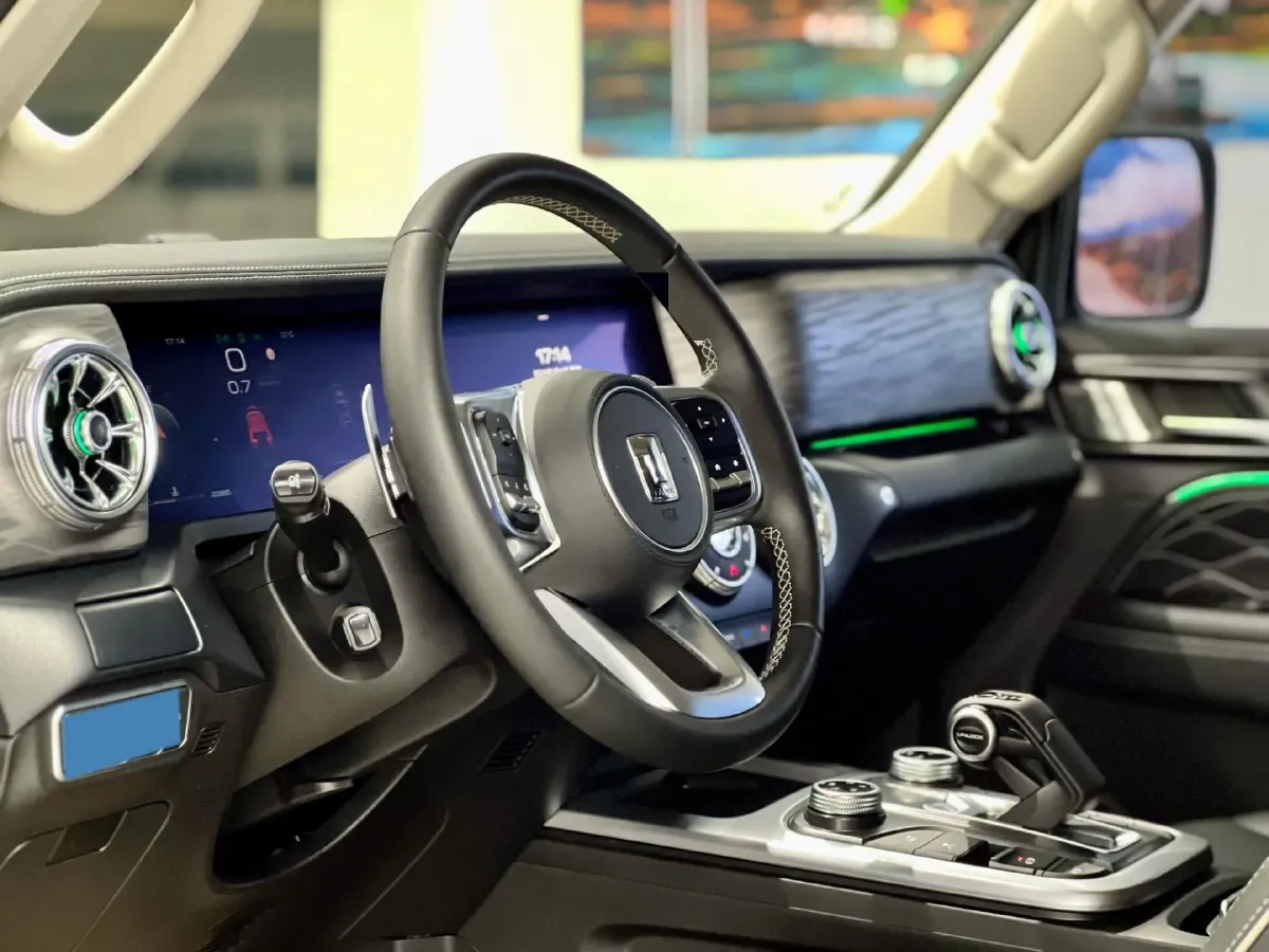 2023 Tank 300 2.0T 227HP L4 8AT,autocango,china used car exporter,china ev exporter,chinese used car exporter,chinese used ev exporter