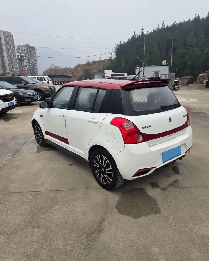 2015 Suzuki Swift 1.5L 103HP L4 4AT,autocango,china used car exporter,china ev exporter,chinese used car exporter,chinese used ev exporter