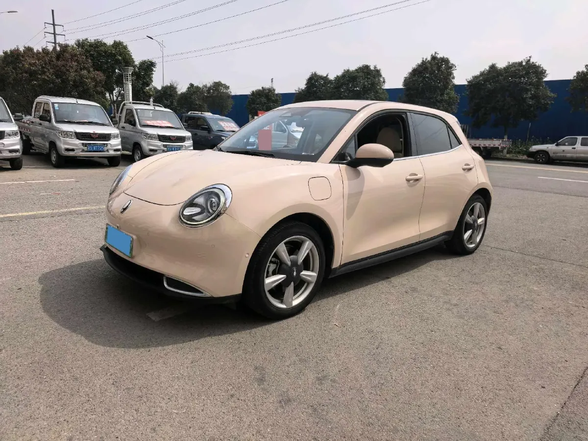 2022 ChangAn Oshan X7 Plus 1.5T 188HP L4 7DCT,autocango,china used car exporter,china ev exporter,chinese used car exporter,chinese used ev exporter
