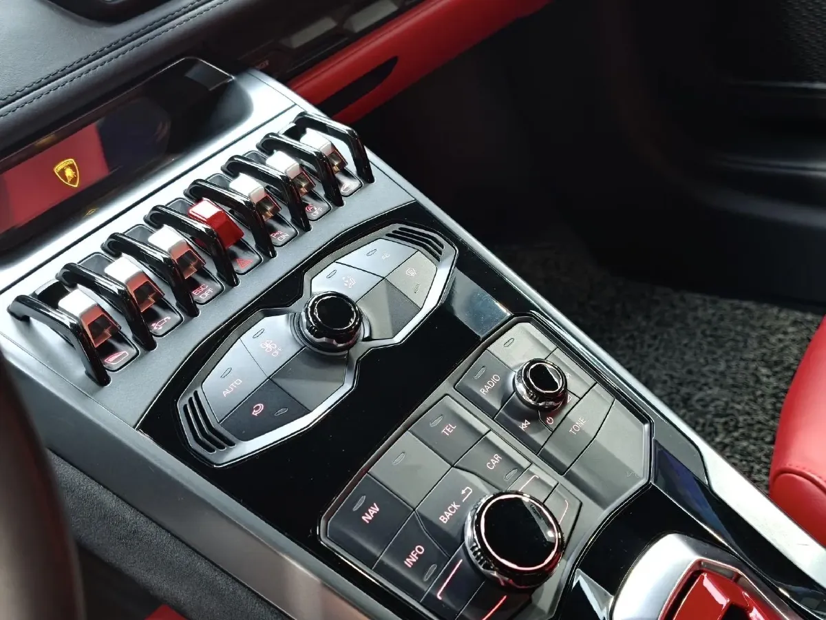 2016 Lamborghini Huracán 5.2L 580HP V10 7DCT,autocango,china used car exporter,china ev exporter,chinese used car exporter,chinese used ev exporter