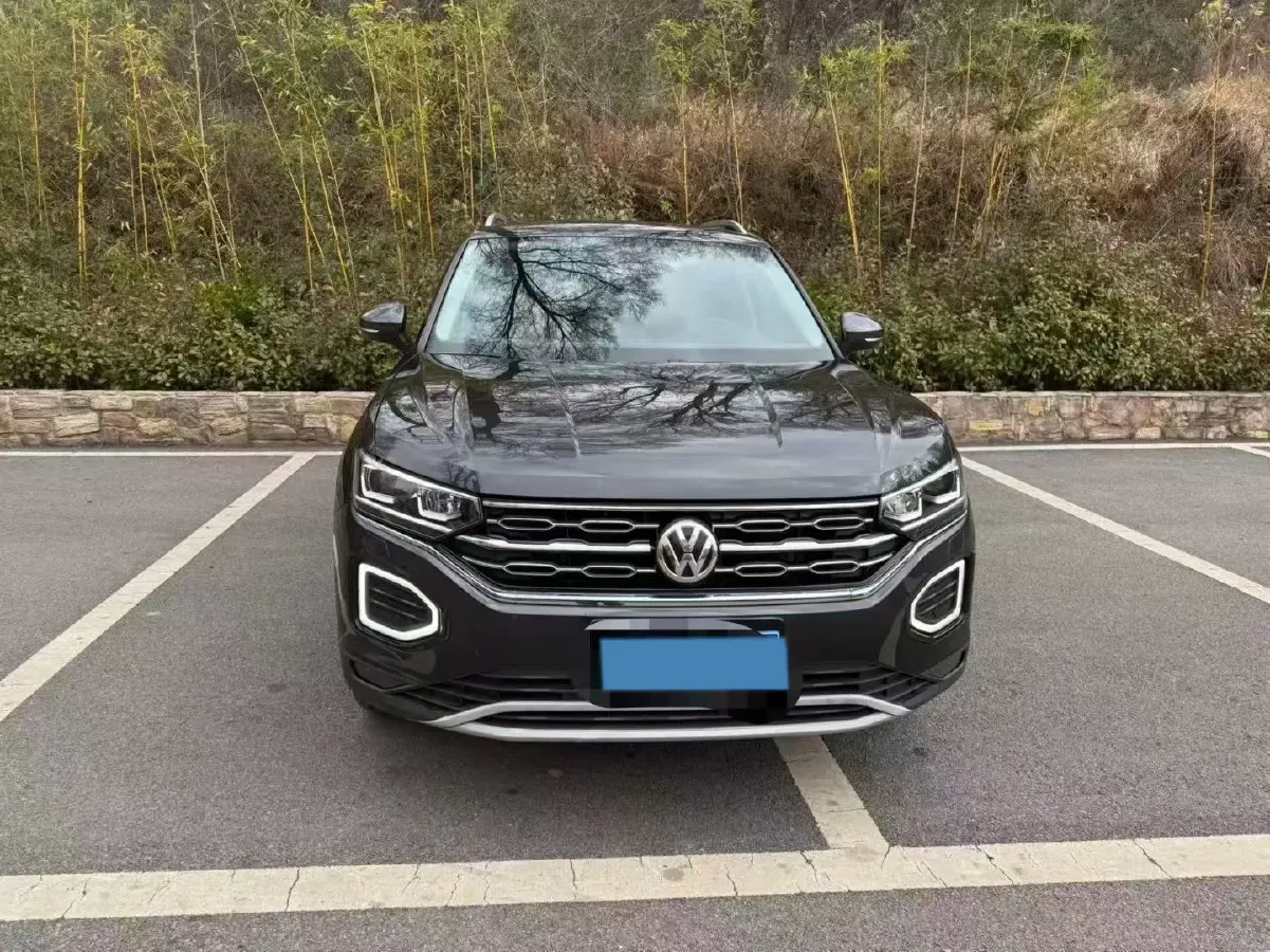 2019 Jeep Cherokee 2.0T 265HP L4 9AT,autocango,china used car exporter,china ev exporter,chinese used car exporter,chinese used ev exporter