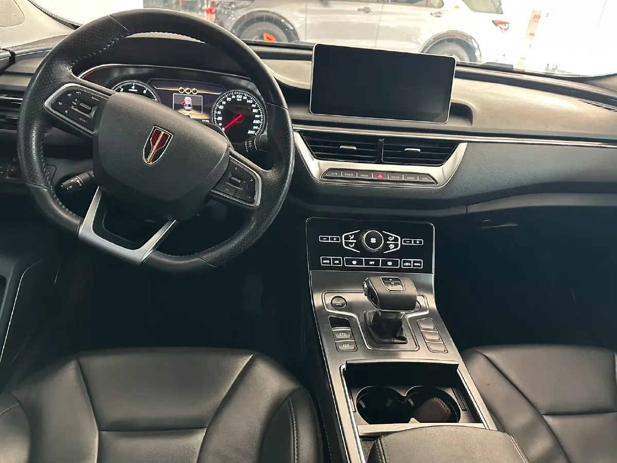 2020 HongQi H5 1.5T 169HP L4 7DCT,autocango,china used car exporter,china ev exporter,chinese used car exporter,chinese used ev exporter