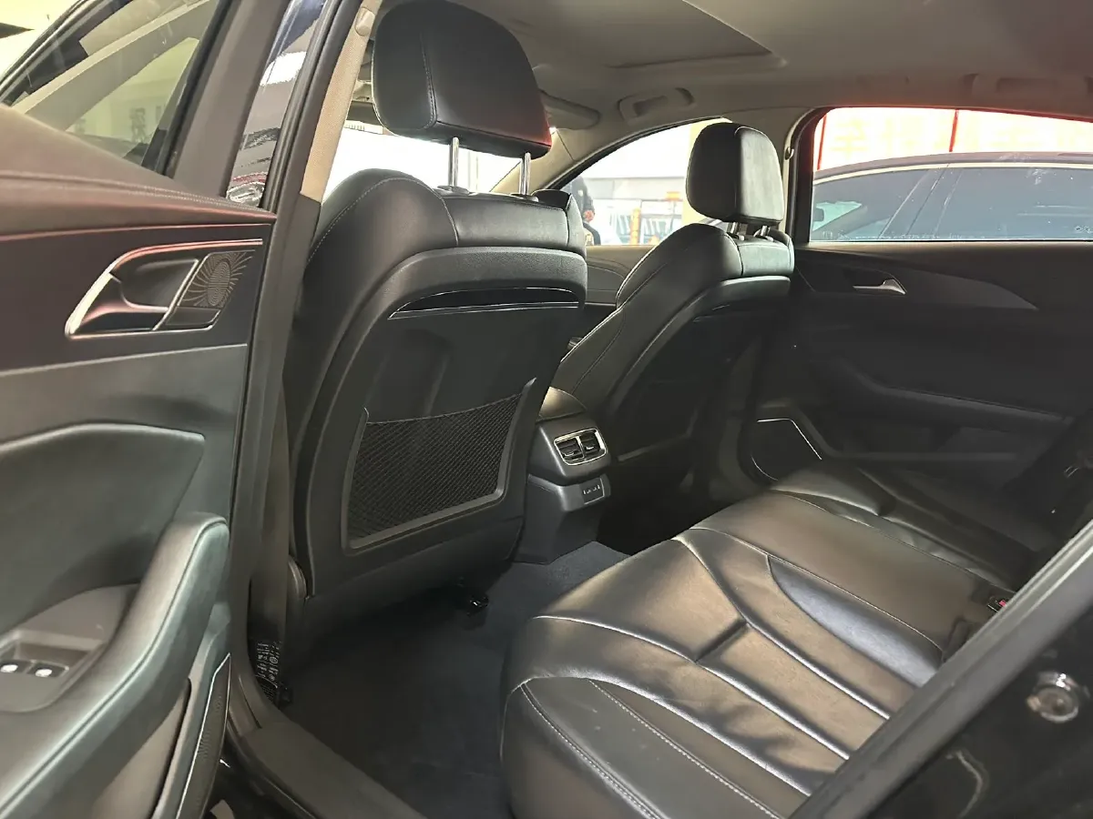 2020 HongQi H5 1.5T 169HP L4 7DCT,autocango,china used car exporter,china ev exporter,chinese used car exporter,chinese used ev exporter