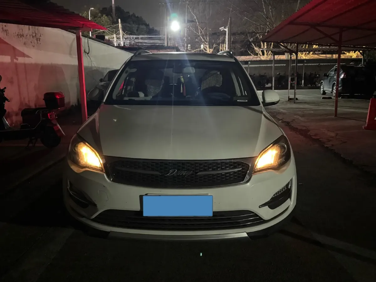 2018 DongFeng Fengon Fengon S560 1.8L 139HP L4 5MT,autocango,china used car exporter,china ev exporter,chinese used car exporter,chinese used ev exporter