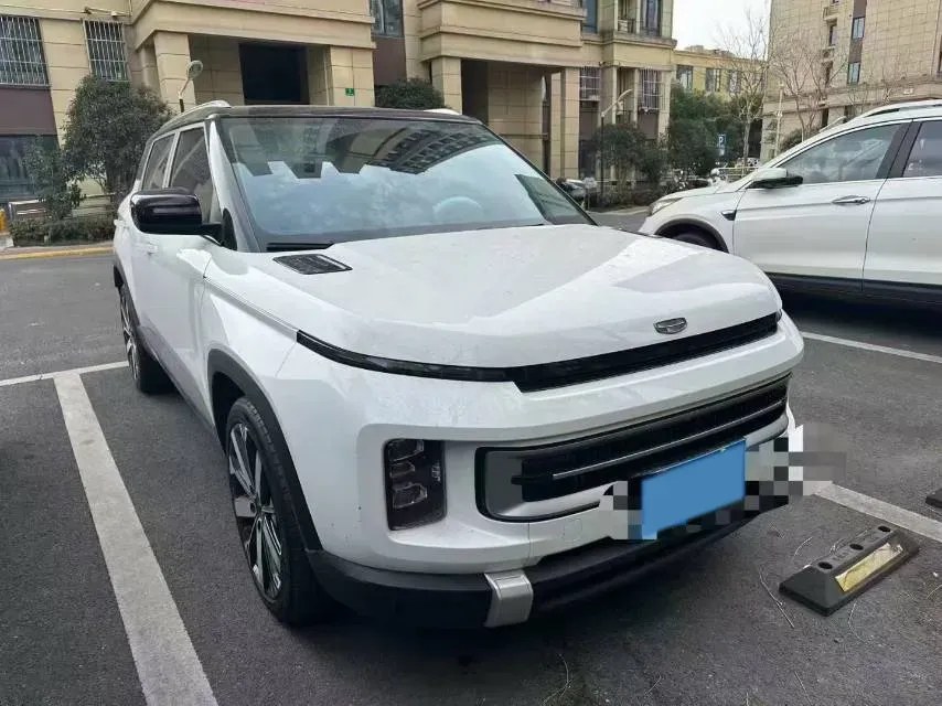 2023 Geely ICON 1.5T 181HP L4 7DCT,autocango,china used car exporter,china ev exporter,chinese used car exporter,chinese used ev exporter