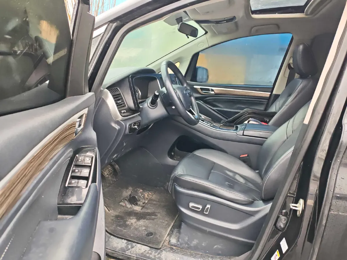 2021 GAC Trumpchi M8 2.0T 252HP L4 8AT,autocango,china used car exporter,china ev exporter,chinese used car exporter,chinese used ev exporter