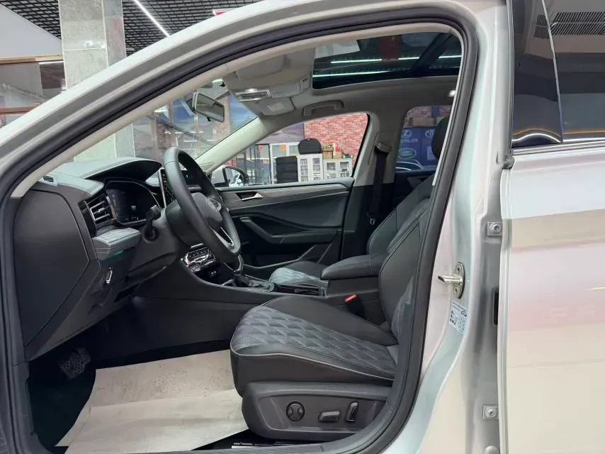 2023 Volkswagen Sagitar 1.4T 150HP L4 7DCT,autocango,china used car exporter,china ev exporter,chinese used car exporter,chinese used ev exporter