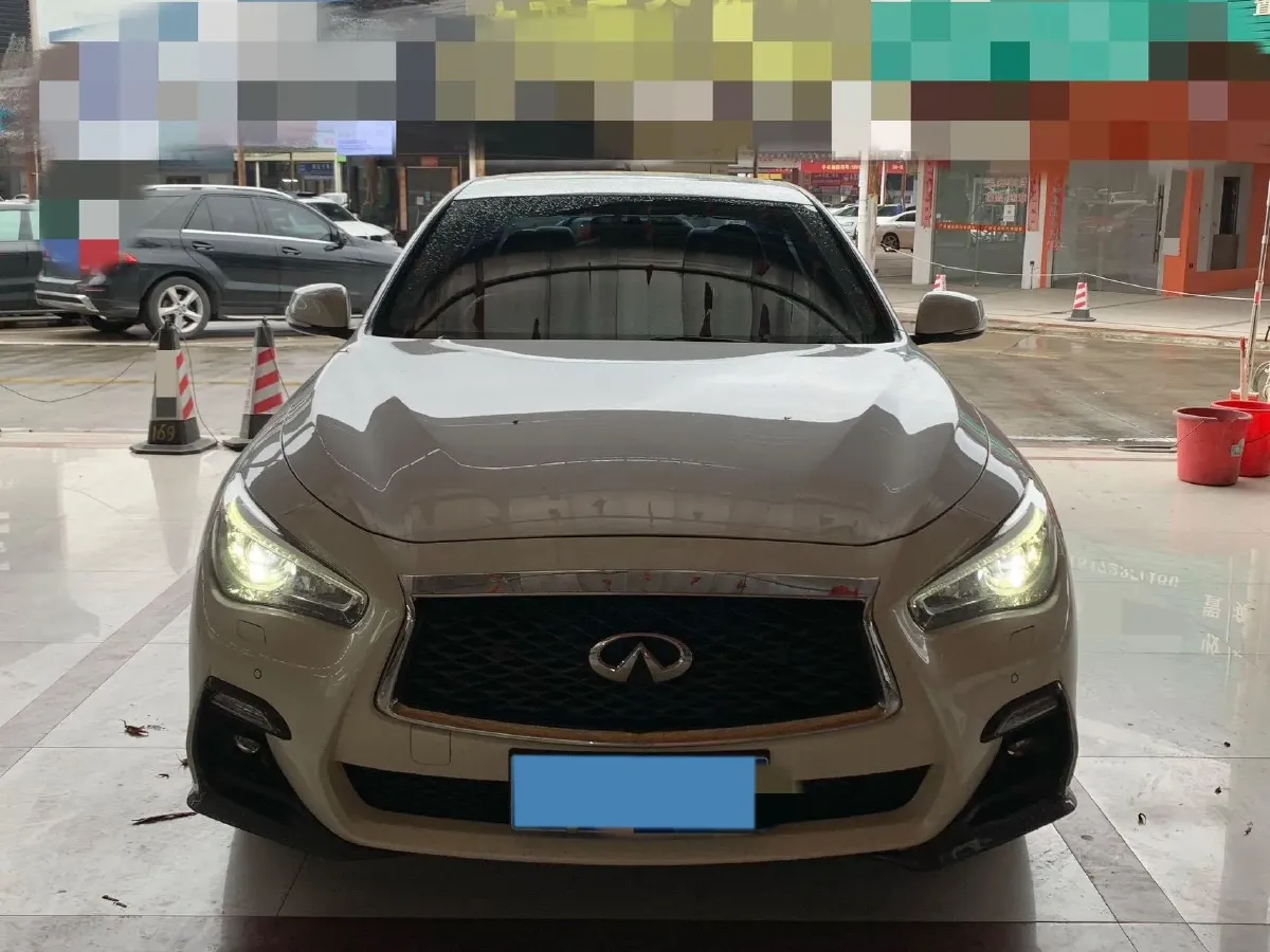 2018 Jeep Grand Commander 2.0T 265HP L4 9AT,autocango,china used car exporter,china ev exporter,chinese used car exporter,chinese used ev exporter