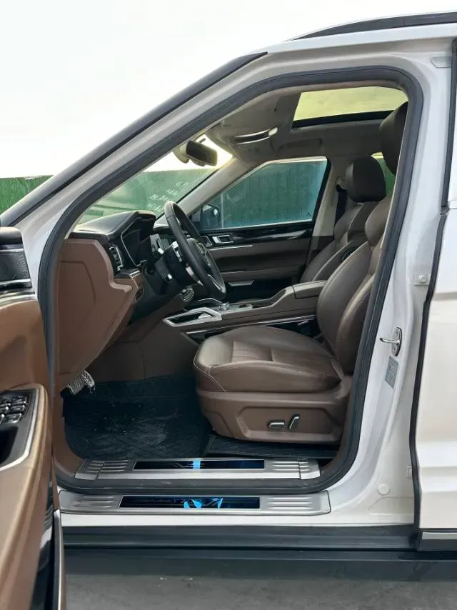 2017 Zotye T700 1.8T 177HP L4 6DCT,autocango,china used car exporter,china ev exporter,chinese used car exporter,chinese used ev exporter