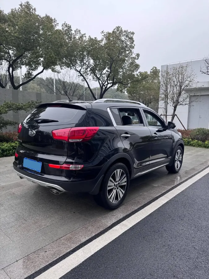 2016 Kia Sportage R 2.0L 165HP L4 6AT,autocango,china used car exporter,china ev exporter,chinese used car exporter,chinese used ev exporter