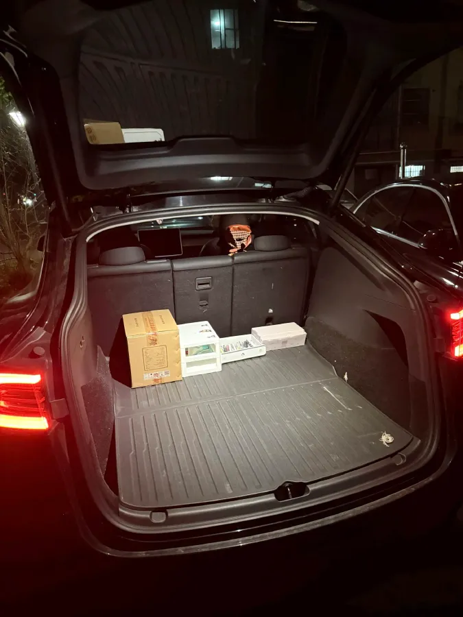 2022 Tesla Model Y BEV 60KWH,autocango,china used car exporter,china ev exporter,chinese used car exporter,chinese used ev exporter