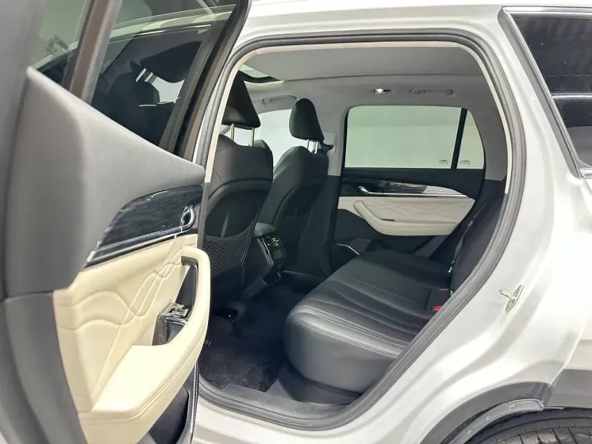 2023 Geely Monjaro 2.0T 238HP L4 8AT,autocango,china used car exporter,china ev exporter,chinese used car exporter,chinese used ev exporter