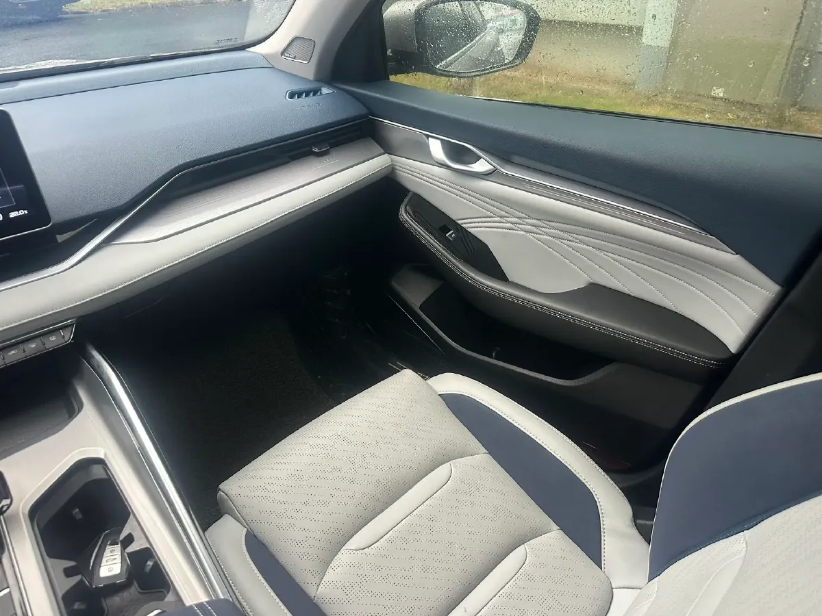 2021 Geely Preface 2.0T 190HP L4 7DCT,autocango,china used car exporter,china ev exporter,chinese used car exporter,chinese used ev exporter