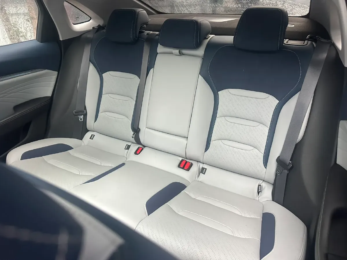 2021 Geely Preface 2.0T 190HP L4 7DCT,autocango,china used car exporter,china ev exporter,chinese used car exporter,chinese used ev exporter