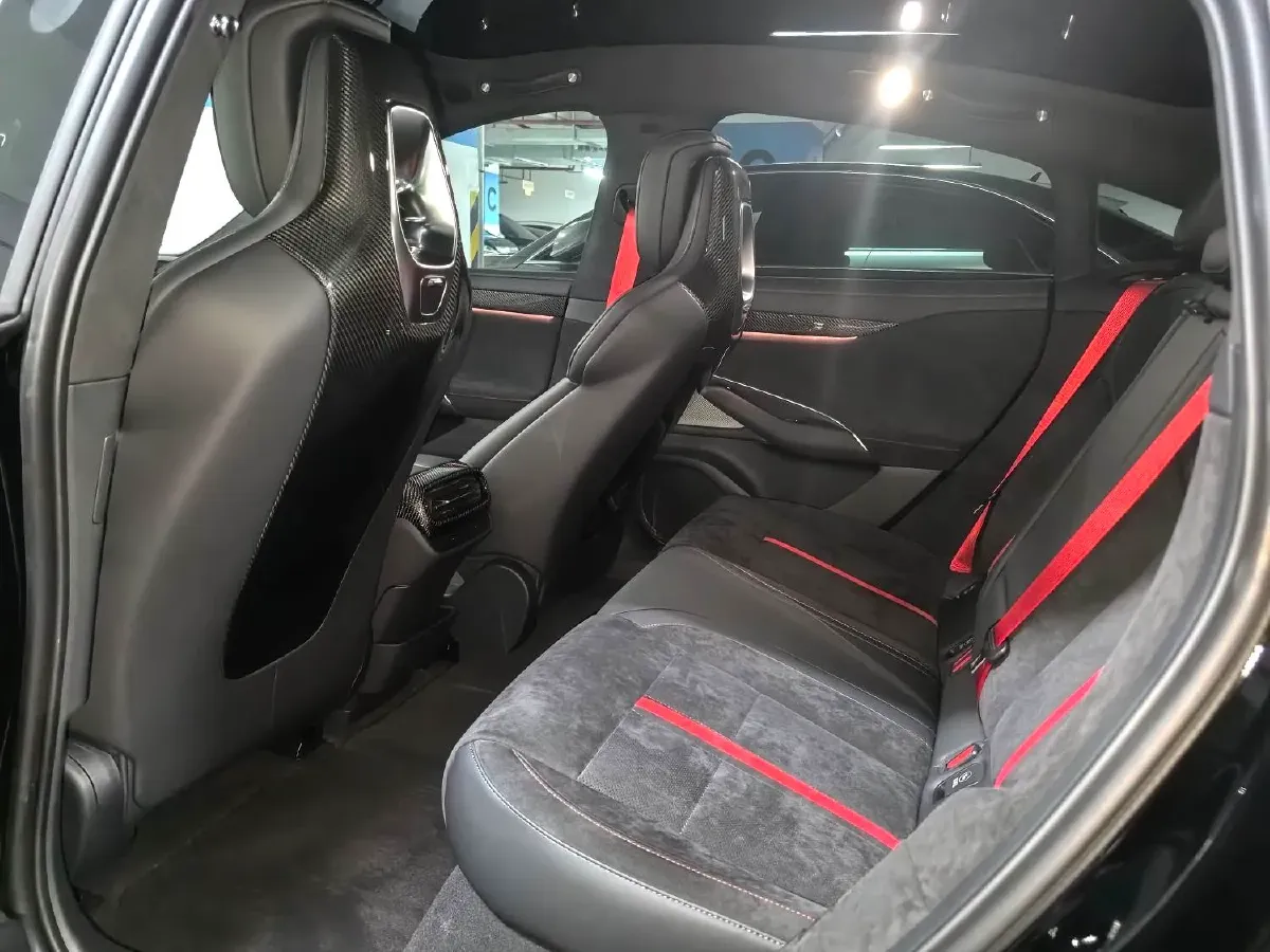 2025 MI SU7 Ultra BEV 93.7KWH,autocango,china used car exporter,china ev exporter,chinese used car exporter,chinese used ev exporter