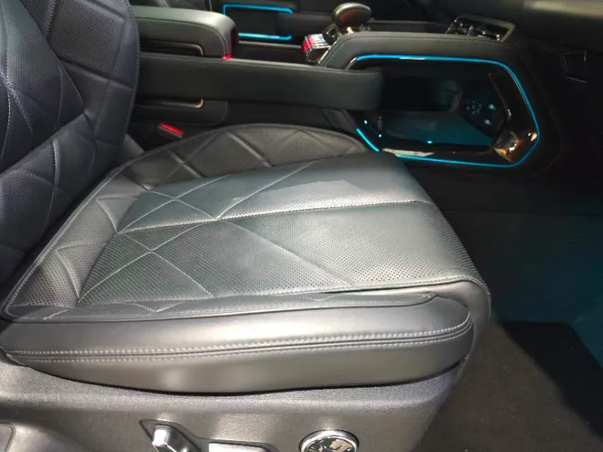 2023 FangChengBao Bao 5 1.5T 194HP L4 E-CVT PHEV 31.8KWH,autocango,china used car exporter,china ev exporter,chinese used car exporter,chinese used ev exporter