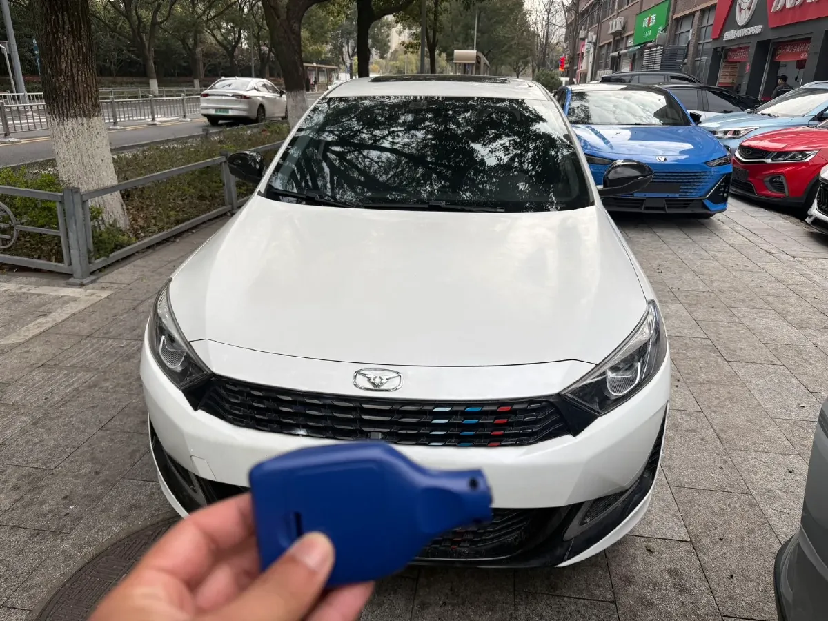2021 KaiYi XuanDu 1.5T 156HP L4 CVT,autocango,china used car exporter,china ev exporter,chinese used car exporter,chinese used ev exporter