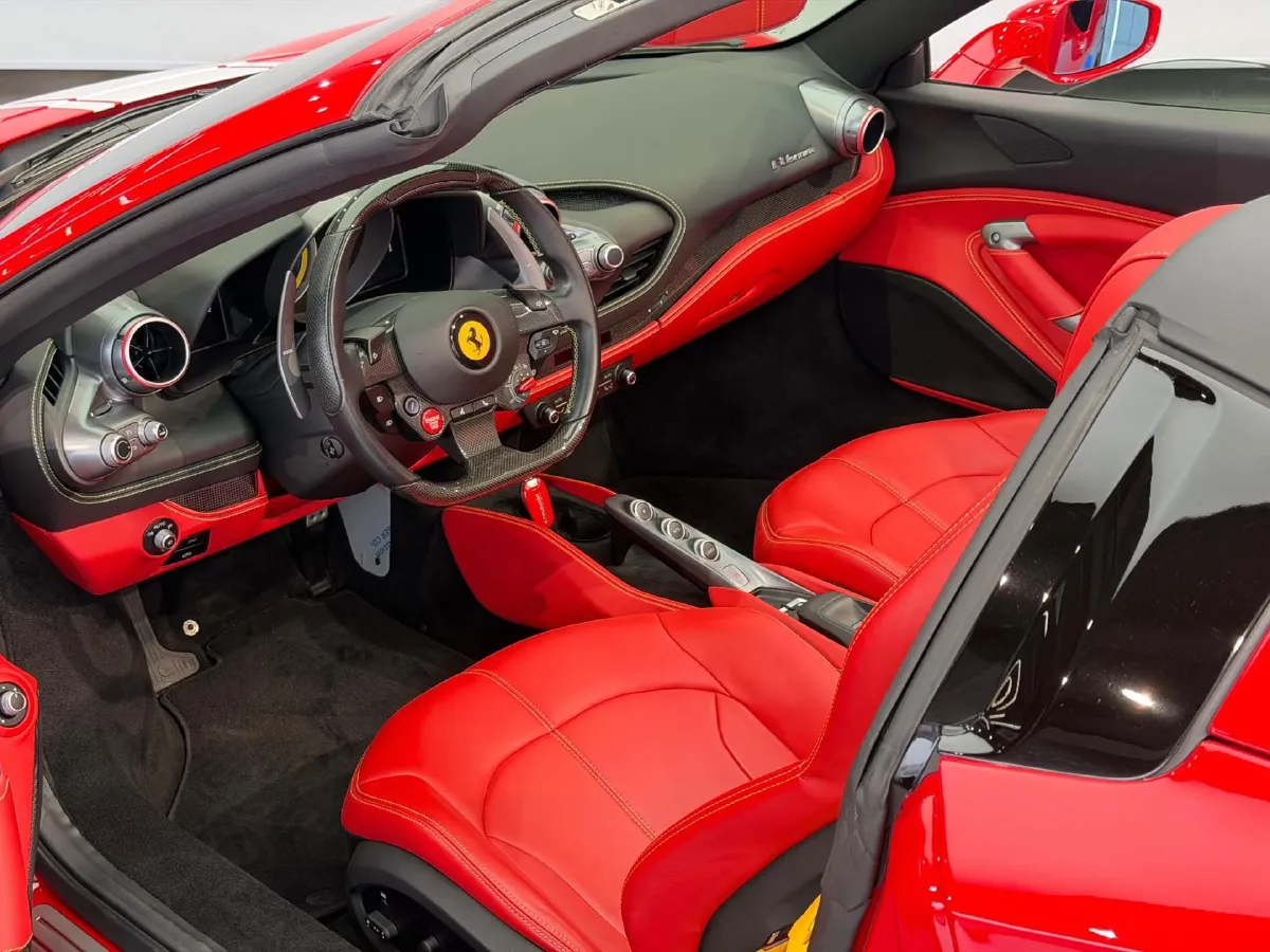 2020 Ferrari F8 3.9T 720HP V8 7DCT,autocango,china used car exporter,china ev exporter,chinese used car exporter,chinese used ev exporter