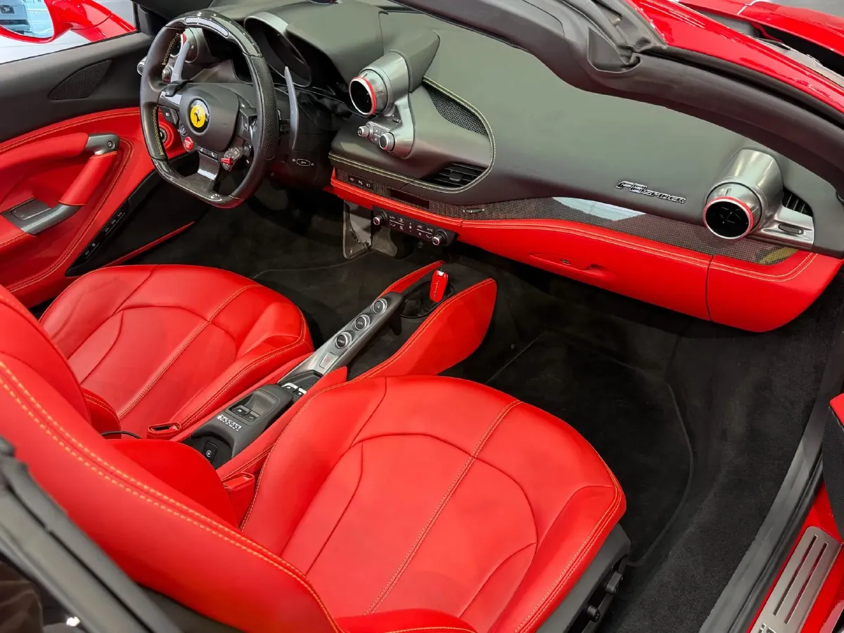 2020 Ferrari F8 3.9T 720HP V8 7DCT,autocango,china used car exporter,china ev exporter,chinese used car exporter,chinese used ev exporter