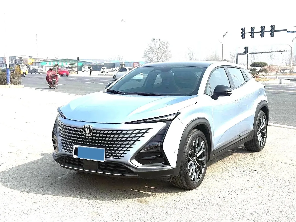 2022 ChangAn UNI-T 1.5T 188HP L4 7DCT,autocango,china used car exporter,china ev exporter,chinese used car exporter,chinese used ev exporter