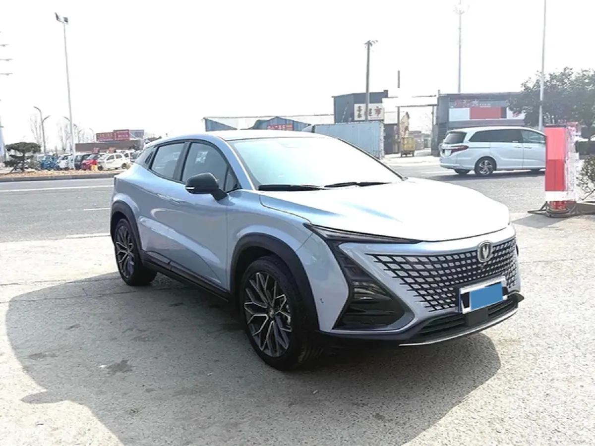 2022 ChangAn UNI-T 1.5T 188HP L4 7DCT,autocango,china used car exporter,china ev exporter,chinese used car exporter,chinese used ev exporter