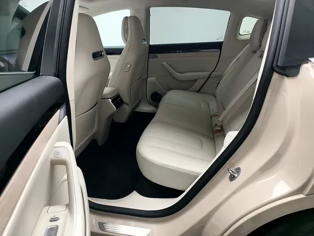 2024 HIMA R7 BEV 100KWH,autocango,china used car exporter,china ev exporter,chinese used car exporter,chinese used ev exporter