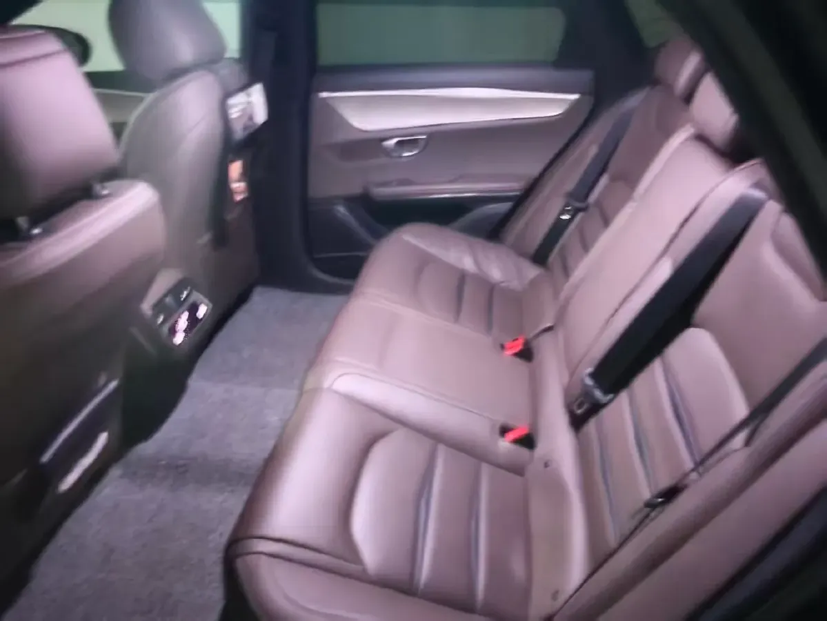 2022 BYD e9 BEV 63.36KWH,autocango,china used car exporter,china ev exporter,chinese used car exporter,chinese used ev exporter