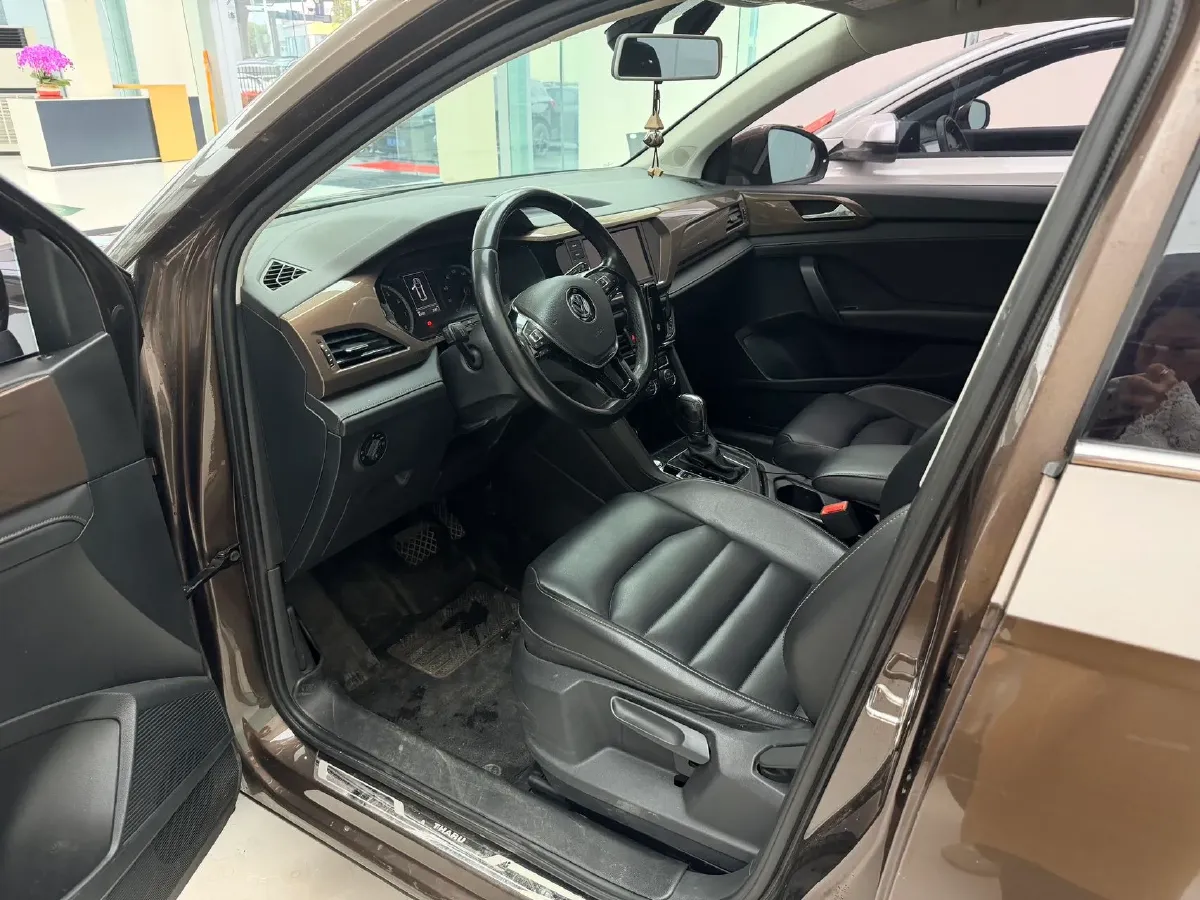 2020 Volkswagen Tharu 2.0T 186HP L4 7DCT,autocango,china used car exporter,china ev exporter,chinese used car exporter,chinese used ev exporter