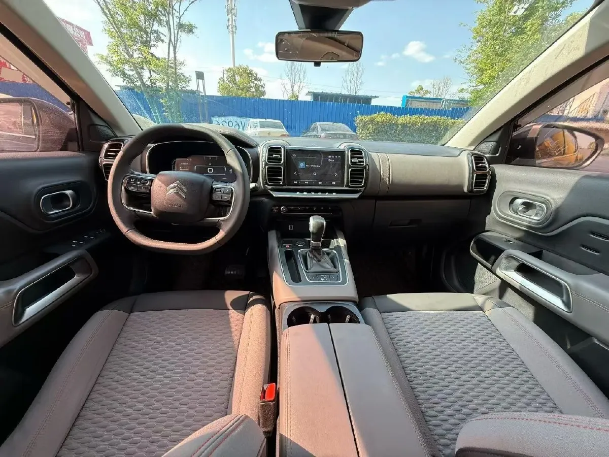 2017 Citroen C5 Aircross 1.6T 167HP L4 6AT,autocango,china used car exporter,china ev exporter,chinese used car exporter,chinese used ev exporter