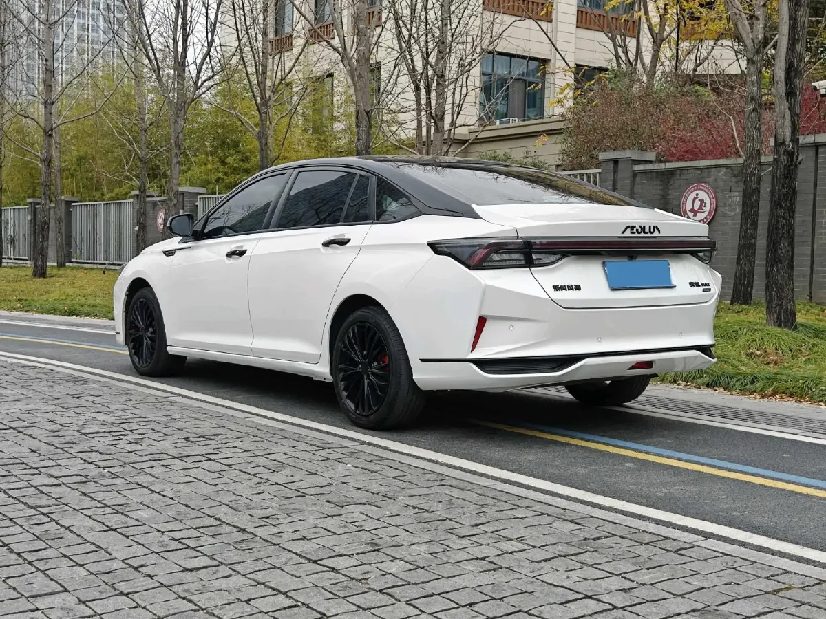 2021 DongFeng Aeolus YiXuan MAX 1.5T 190HP L4 7DCT,autocango,china used car exporter,china ev exporter,chinese used car exporter,chinese used ev exporter