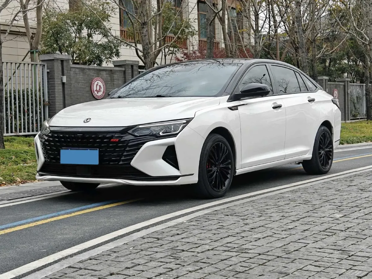 2021 DongFeng Aeolus YiXuan MAX 1.5T 190HP L4 7DCT,autocango,china used car exporter,china ev exporter,chinese used car exporter,chinese used ev exporter