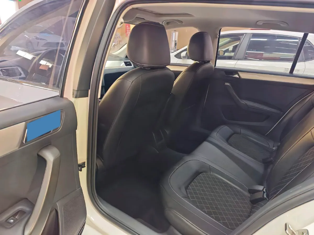 2018 Skoda Rapid Spaceback 1.6L 110HP L4 6AT,autocango,china used car exporter,china ev exporter,chinese used car exporter,chinese used ev exporter