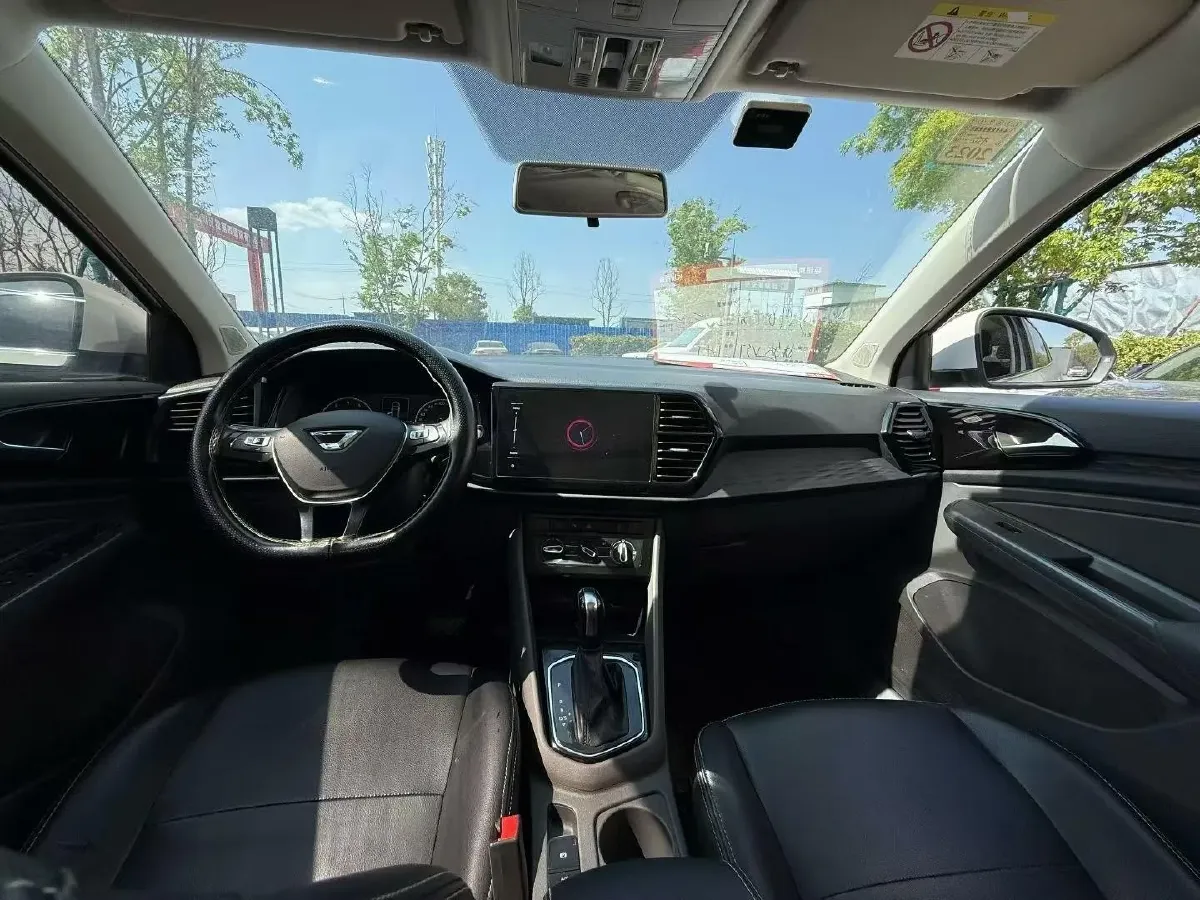 2021 Jetta VS7 1.4T 150HP L4 6AT,autocango,china used car exporter,china ev exporter,chinese used car exporter,chinese used ev exporter