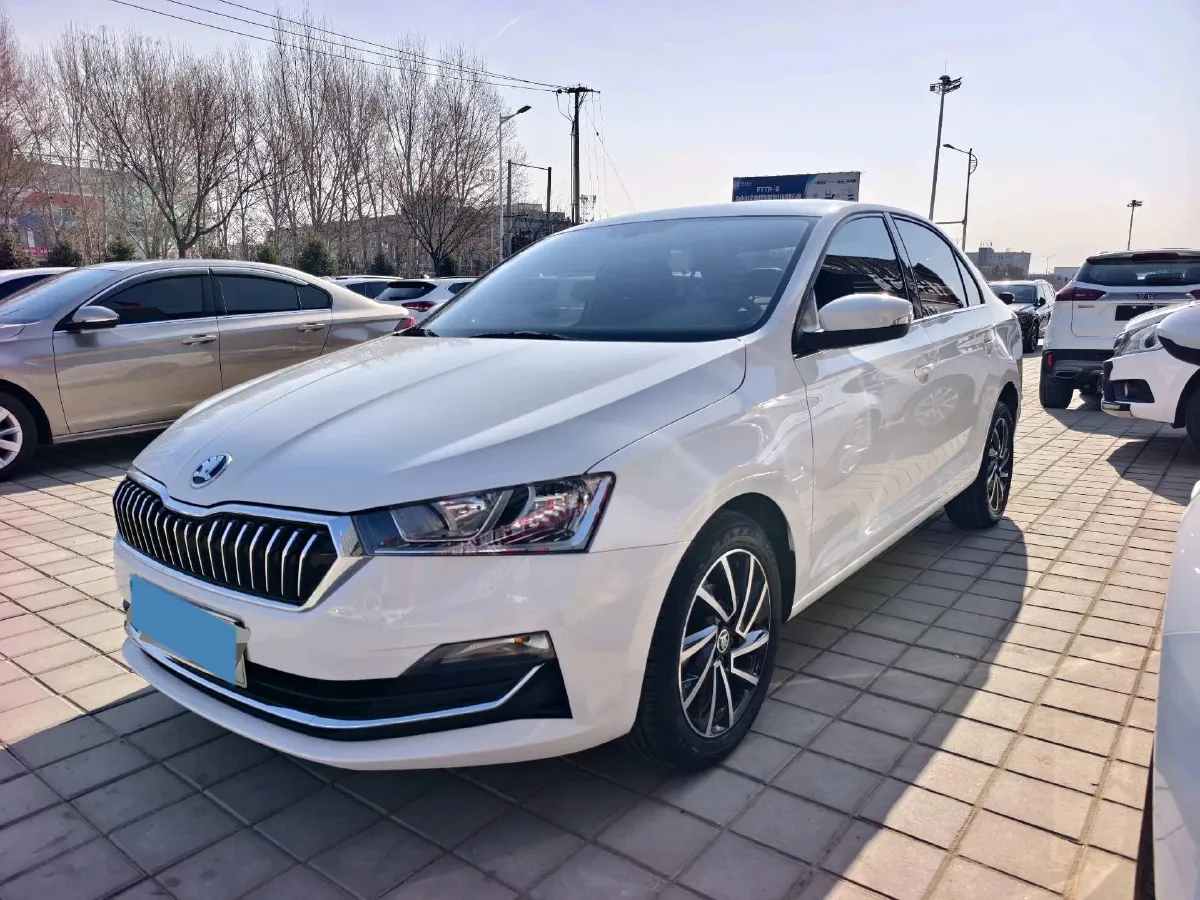 2019 Skoda Rapid Spaceback 1.5L 110HP L4 6AT,autocango,china used car exporter,china ev exporter,chinese used car exporter,chinese used ev exporter