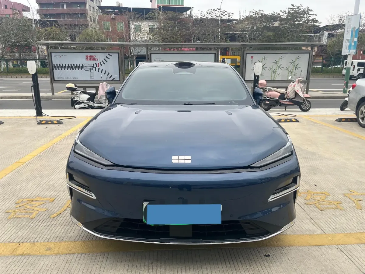 2025 Geely Galaxy Starshine 8 1.5T 163HP L4 3DHT PHEV 27.69KWH,autocango,china used car exporter,china ev exporter,chinese used car exporter,chinese used ev exporter
