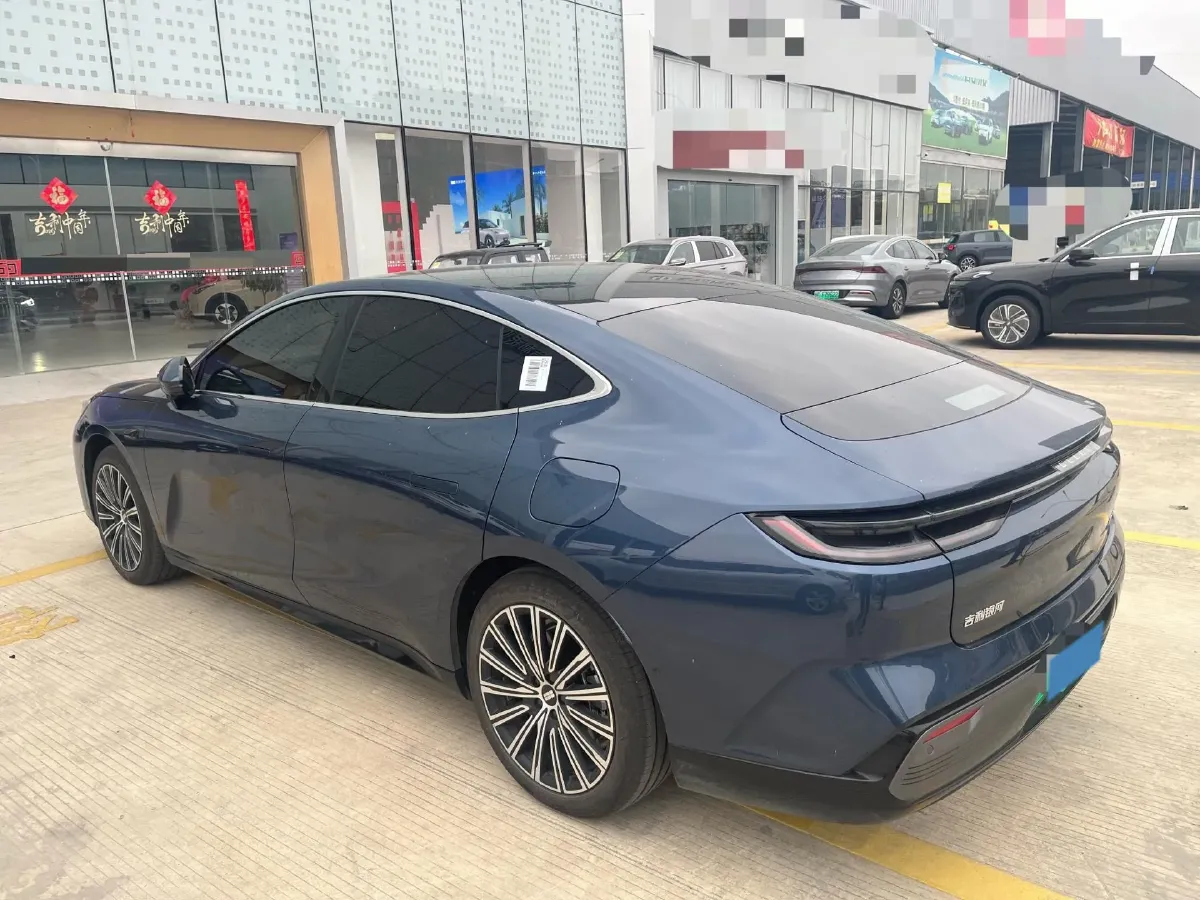 2025 Geely Galaxy Starshine 8 1.5T 163HP L4 3DHT PHEV 27.69KWH,autocango,china used car exporter,china ev exporter,chinese used car exporter,chinese used ev exporter