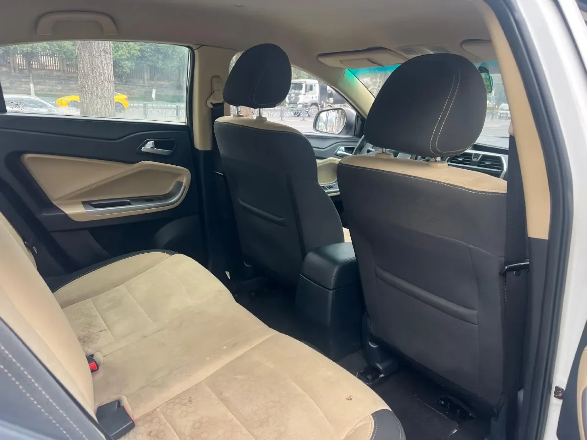 2017 HaiMa Family 1.6L 125HP L4 6MT,autocango,china used car exporter,china ev exporter,chinese used car exporter,chinese used ev exporter