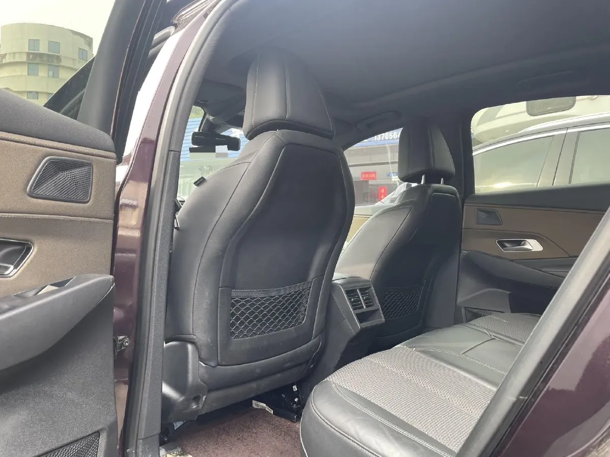 2018 DS 7 1.6T 180HP L4 8AT,autocango,china used car exporter,china ev exporter,chinese used car exporter,chinese used ev exporter