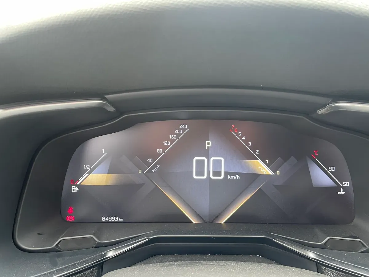 2018 DS 7 1.6T 180HP L4 8AT,autocango,china used car exporter,china ev exporter,chinese used car exporter,chinese used ev exporter