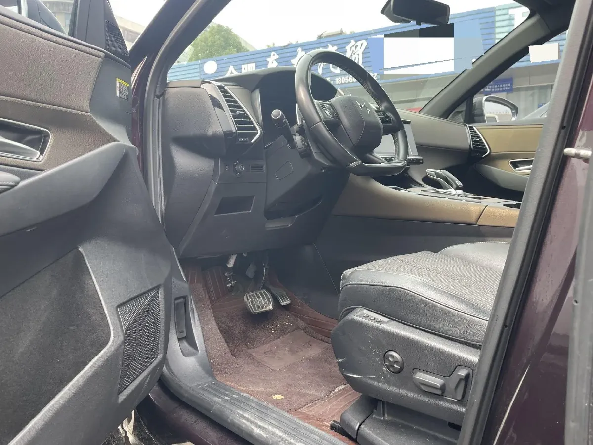 2018 DS 7 1.6T 180HP L4 8AT,autocango,china used car exporter,china ev exporter,chinese used car exporter,chinese used ev exporter