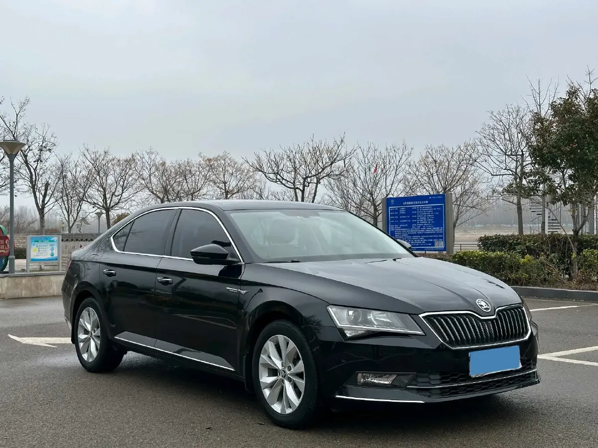 2018 Nissan Terra 2.5L 184HP L4 7AT,autocango,china used car exporter,china ev exporter,chinese used car exporter,chinese used ev exporter