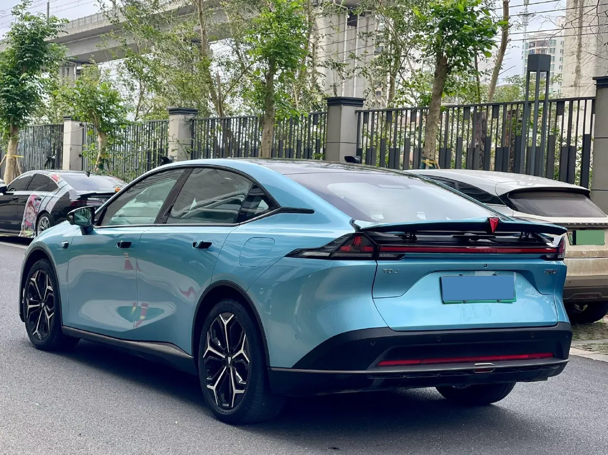 2024 Deepal L07 1.5L 98HP L4 REEV 28.39KWH,autocango,china used car exporter,china ev exporter,chinese used car exporter,chinese used ev exporter