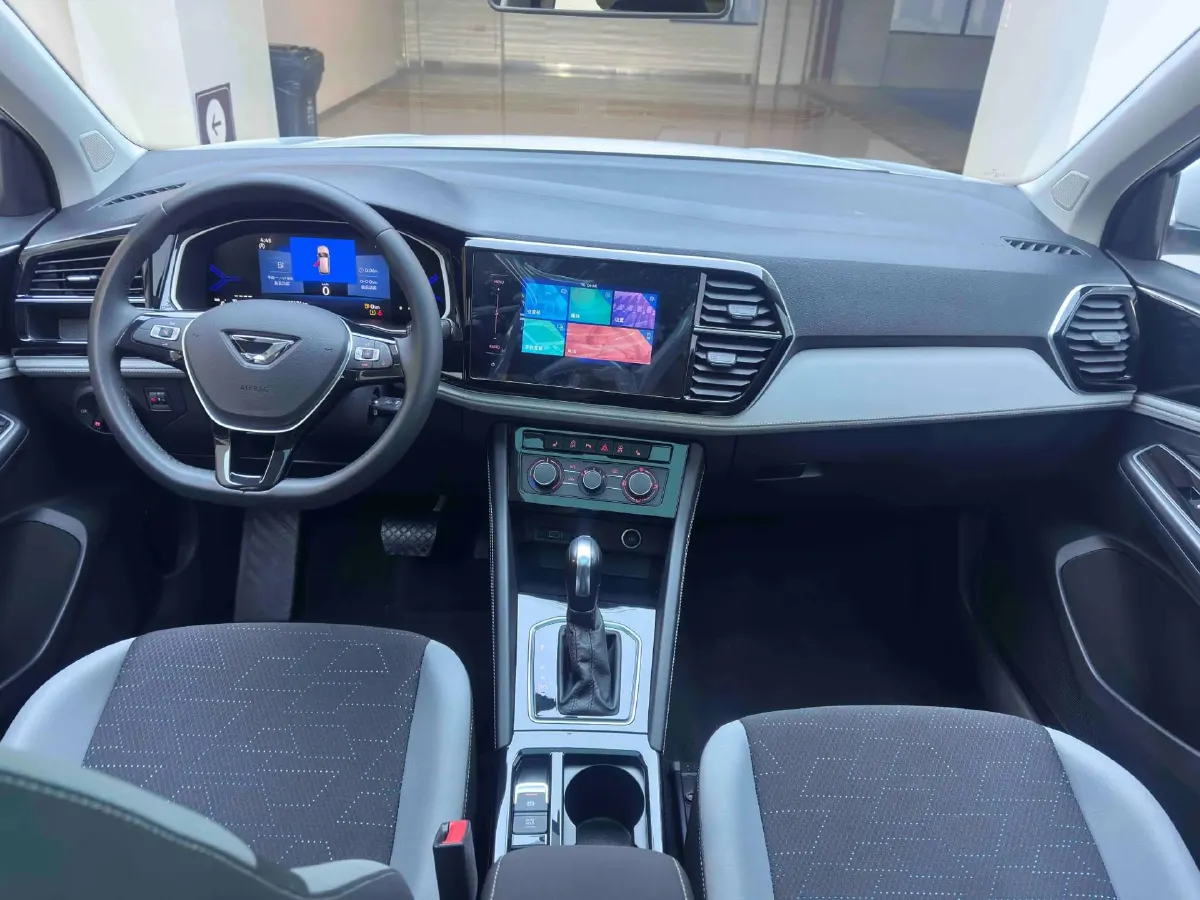 2023 Jetta VS7 1.4T 150HP L4 6AT,autocango,china used car exporter,china ev exporter,chinese used car exporter,chinese used ev exporter