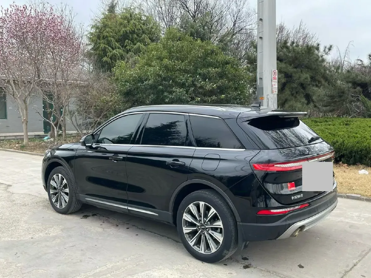 2022 Lincoln Corsair 2.0T 245HP L4 8AT,autocango,china used car exporter,china ev exporter,chinese used car exporter,chinese used ev exporter